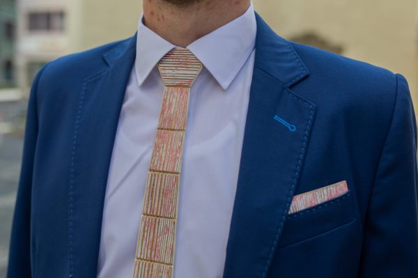 Drevená pánska kravata Retro ružová "MARKstyle"